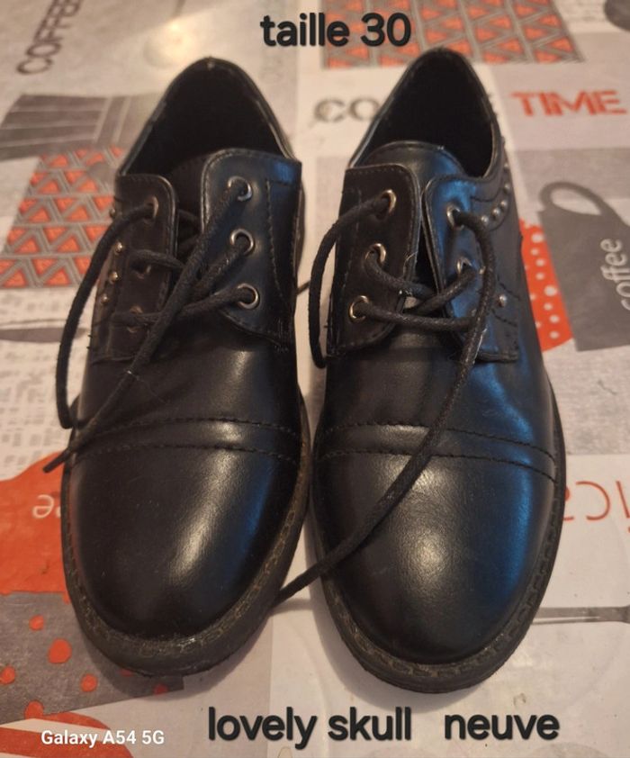 🩵 chaussure neuve taille 30 🩵
