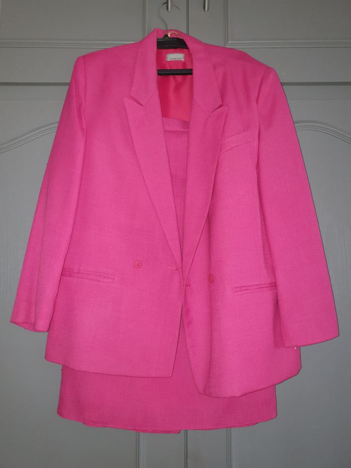 Tailleur veste jupe