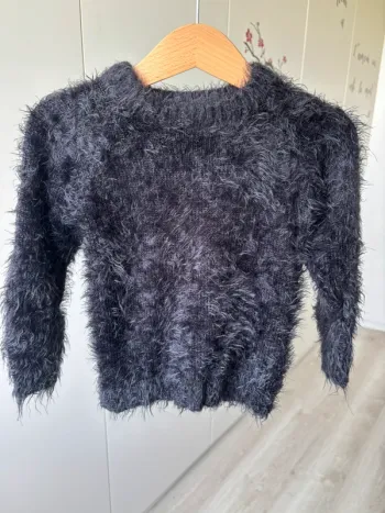 Pull noir