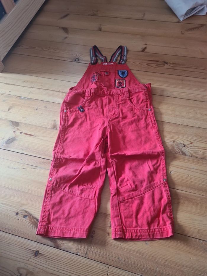 Salopette rouge