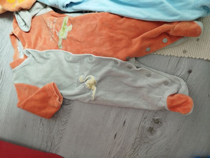 Lot pyjamas 3 mois - photo numéro 2