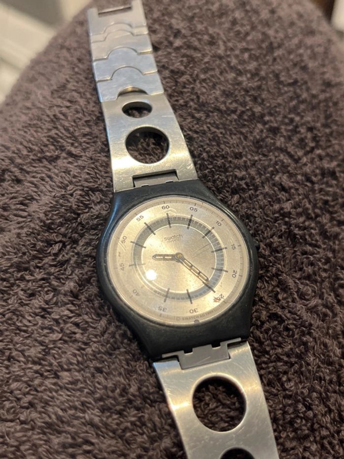 Montre collector swatch skin 1999 unisexe - photo numéro 4