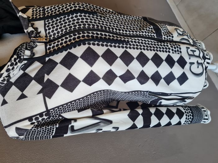 Veste zippée à capuche GV Paris - photo numéro 8