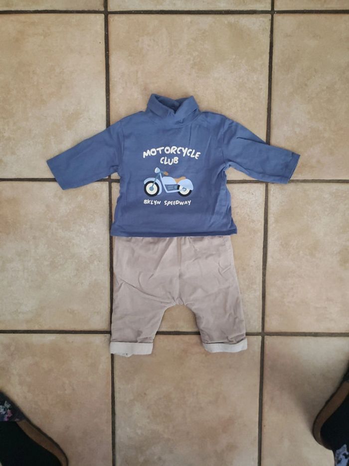 Ensemble sweat moto col roulé et pantalon 3 mois