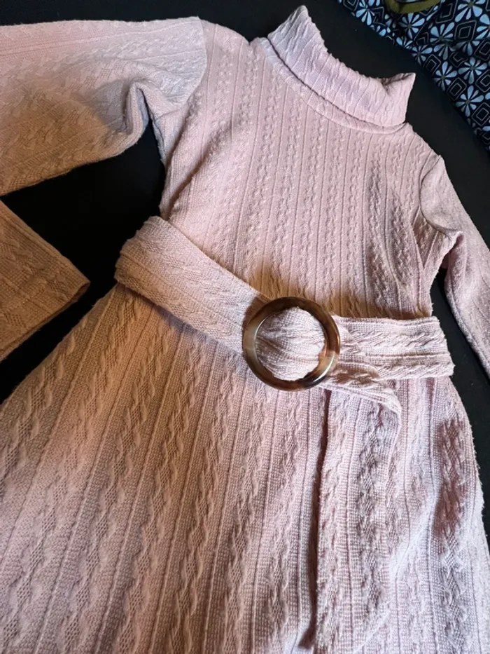 Robe pull col roulé