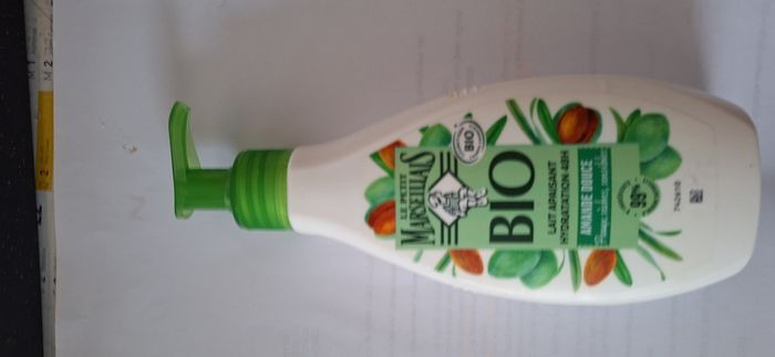 Lait apaisant bio hydratation 48 h Le petit marseillais