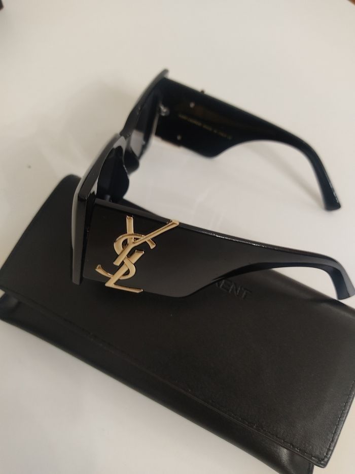 Lunettes Yves Saint Laurent - photo numéro 7