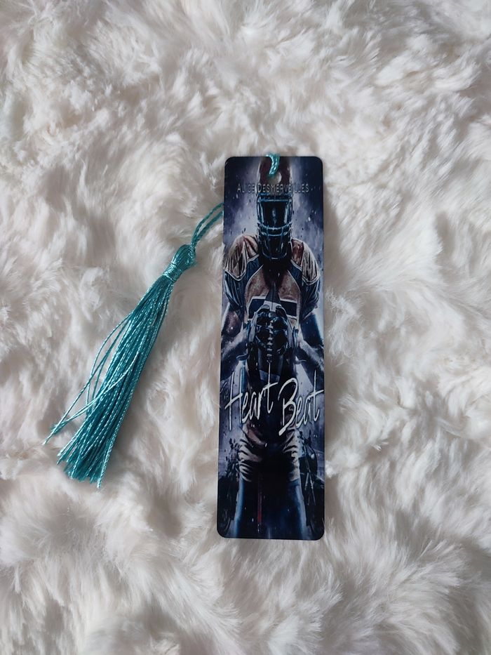 Heart beat
Marque pages
Métallique
12.1*3.3 cm