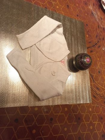 Beau boléro 18 mois