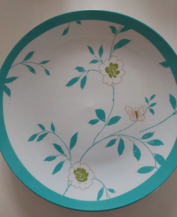 Laura Ashley 4 tasses et leurs soucoupes - photo numéro 3