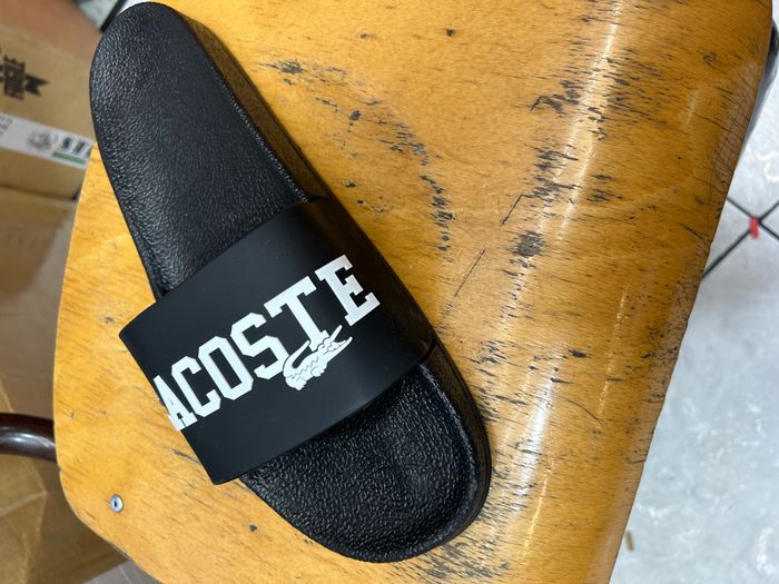 Sandales claquettes lacoste noir 45 - photo numéro 3