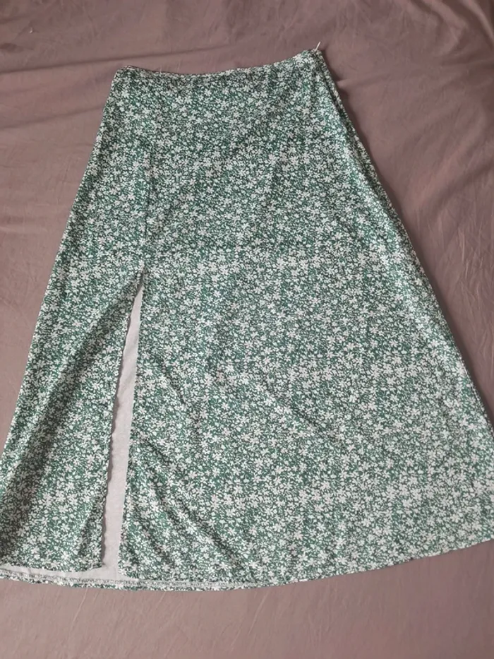 Jupe longue a fleurs verte