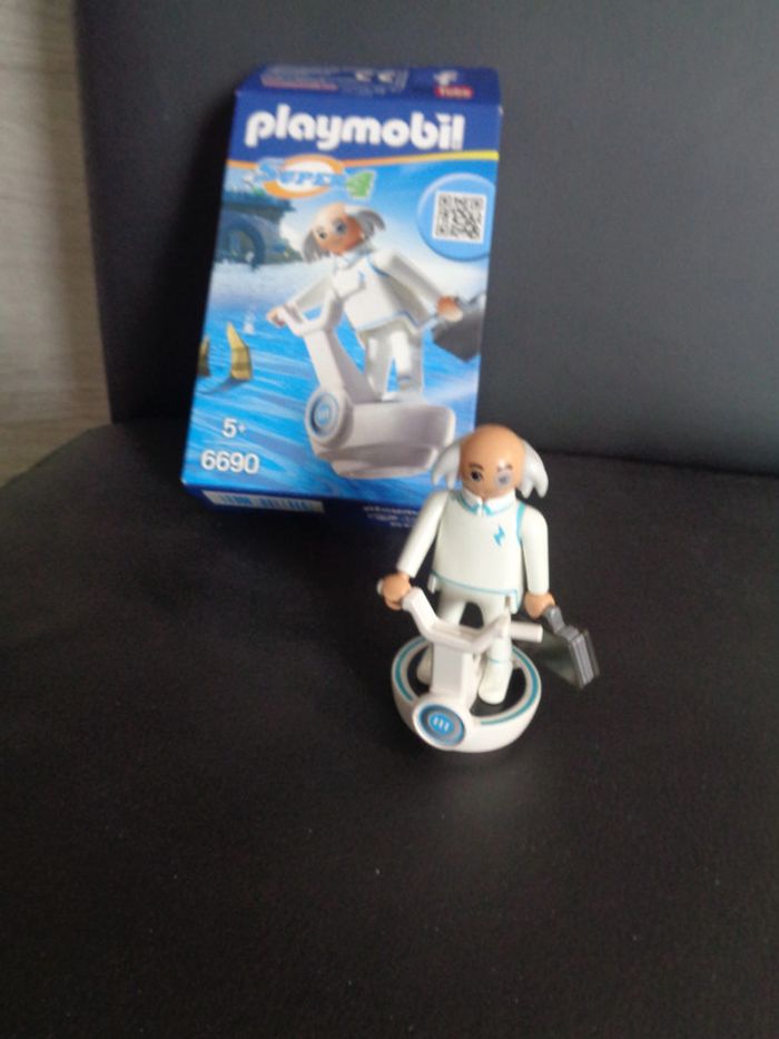 Super 4 docteur X playmobil 6690