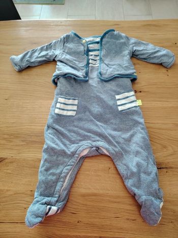 Grenouillère taille 9 mois