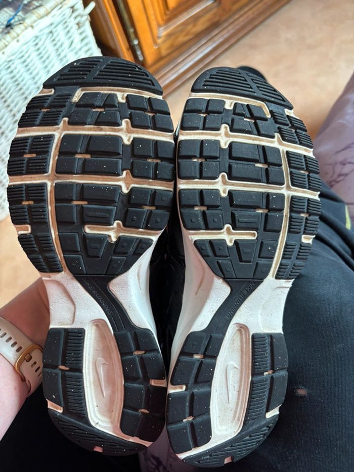 Chaussures Nike - photo numéro 2