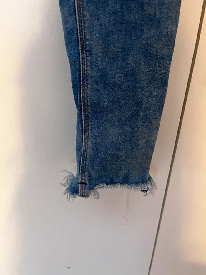 Jeans troués mango - photo numéro 3