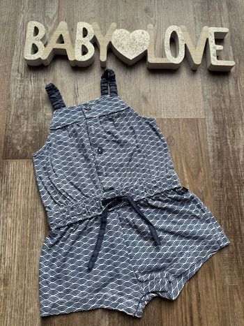 - Combishort Obaibi - 6 mois - Très bon état