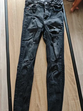 Jeans slim destroy taille 36
