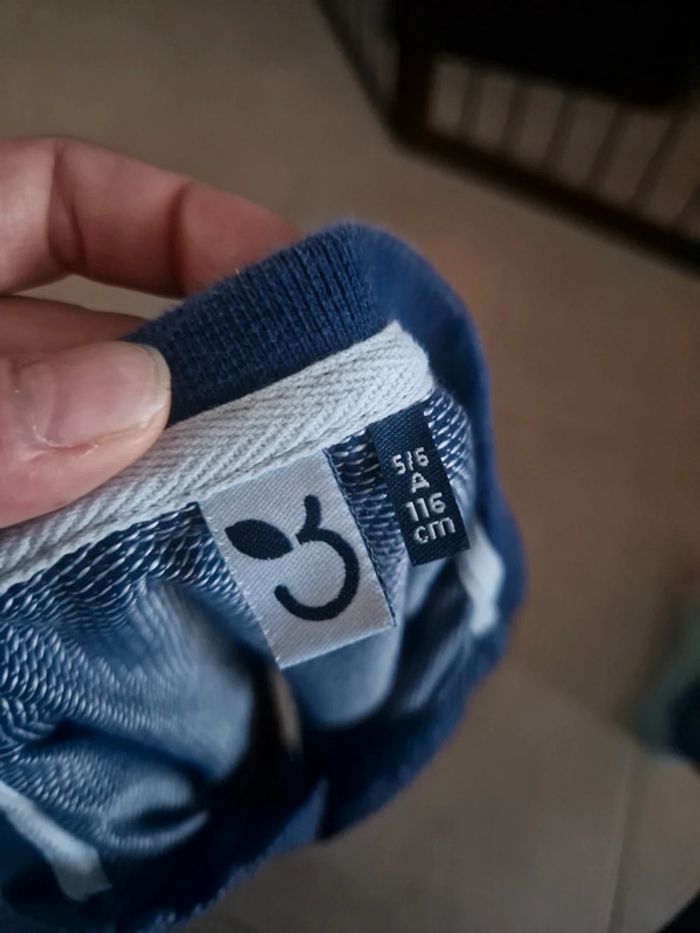 Polo 3 pommes 5/6 ans - photo numéro 2