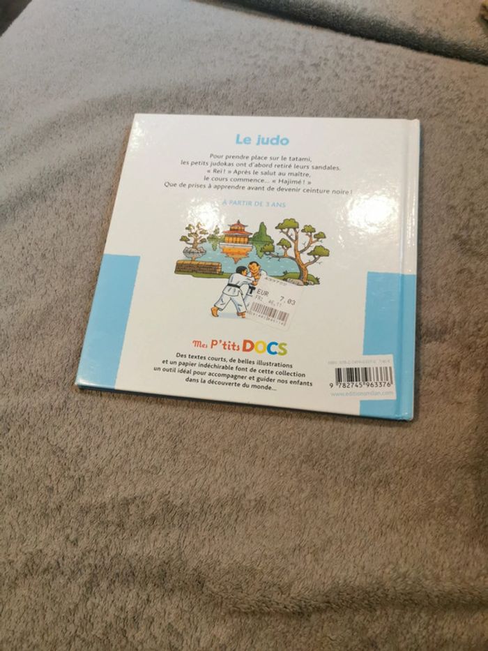 Livre  mes p'tits docs 3 à 6 ans le judo comme neuf - photo numéro 2