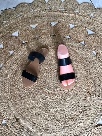 Paire de sandale en cuir noir taille 38 Idian genuine Leather