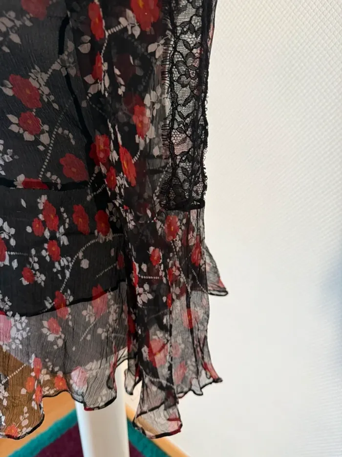 Chemiser taille XS the kooples en bon état noir et rouge - photo numéro 5