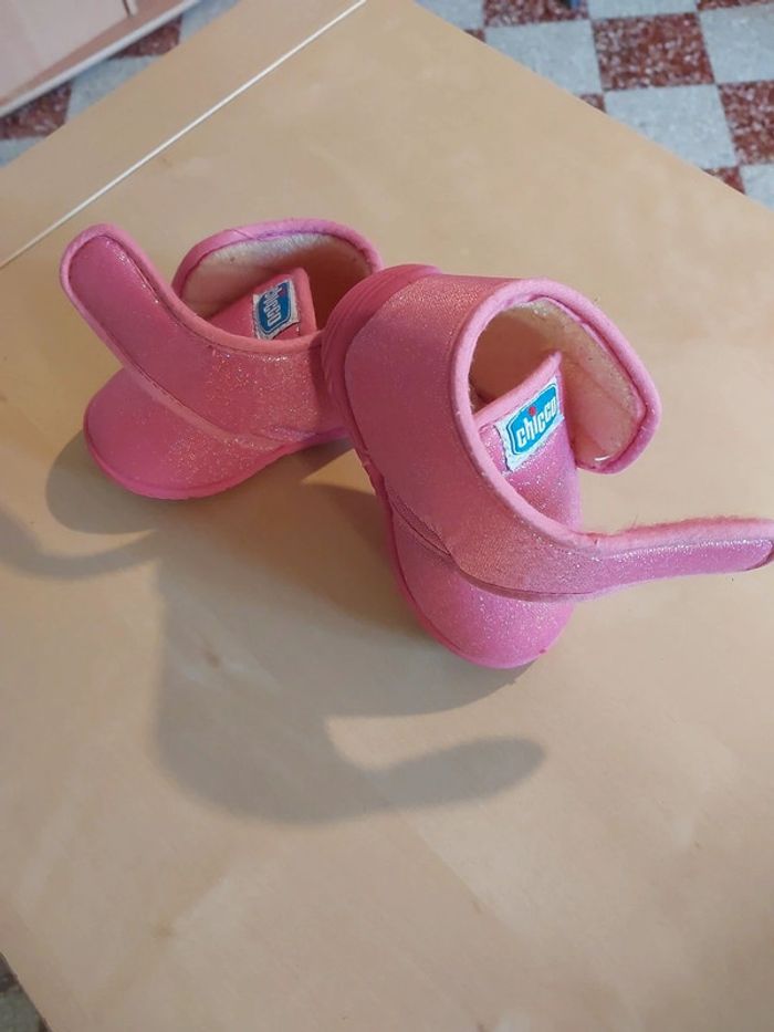 Chaussons chicco t.19