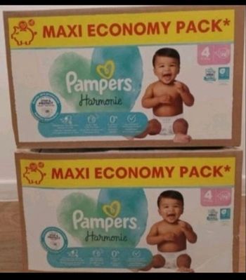 Lot de 2 cartons couches pampers maxi pack taille 4 harmonie