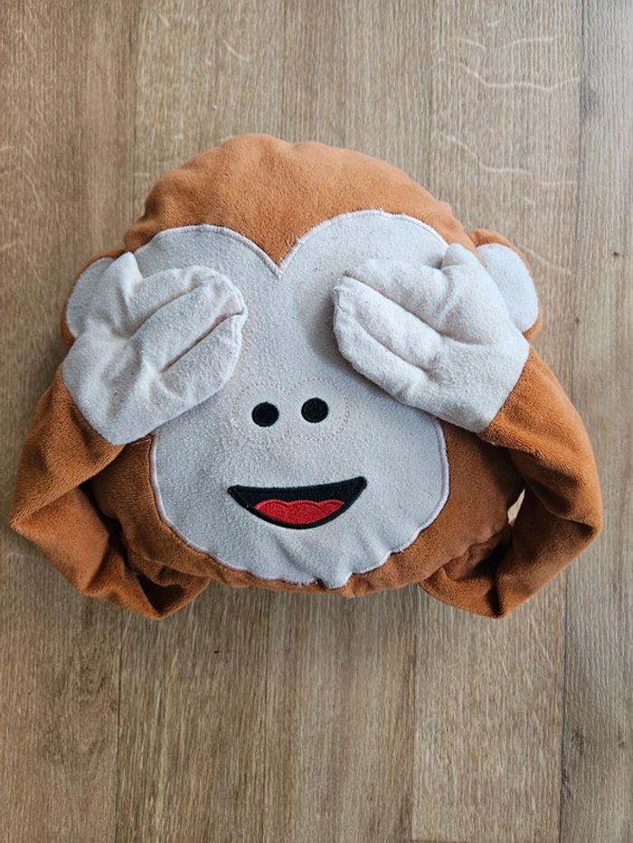 Coussin emoji singe - photo numéro 3