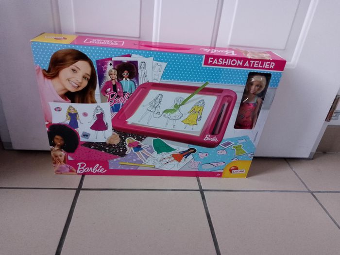 Barbie atelier de mode - photo numéro 3