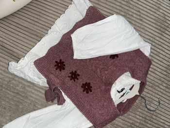 Chemise blanche brodée fleurs et sur chemise 12 mois