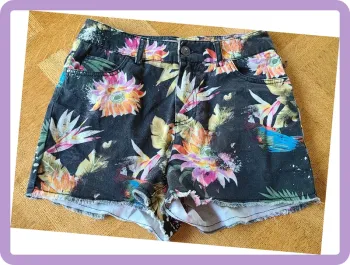 Joli short Kaporal fleuri taille S