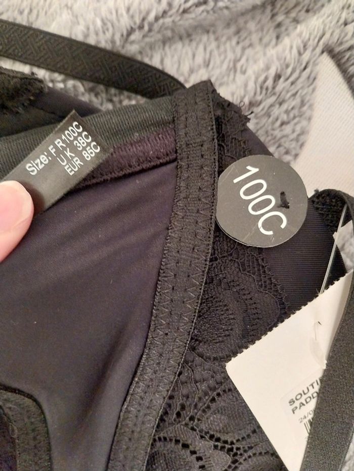 Soutien gorge 100 C - photo numéro 4