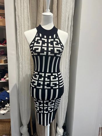 Robe longue ceintré moulante