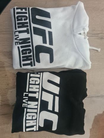 2 sweat à capuche UFC taille S