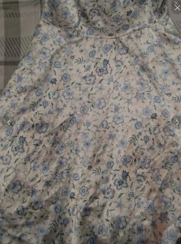 Robe d'été neuve satinée t 36 - photo numéro 3