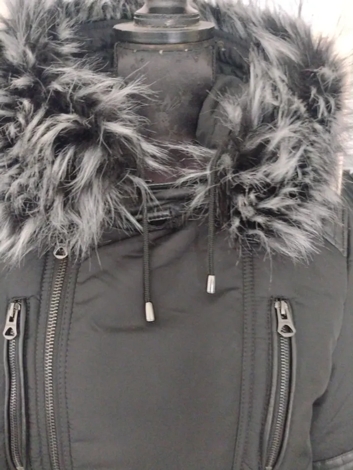 Parka Kaporal noire avec capuche fourrure – Taille L – Excellent état - photo numéro 5