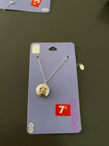 Pendentif médaillon claire’s