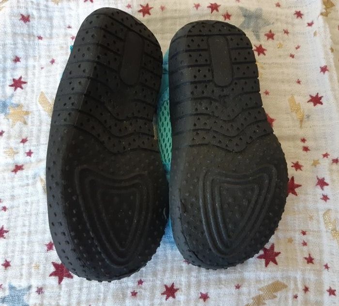 Chaussures Plage / Piscine - 20/21 - photo numéro 3