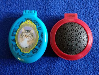 2 brosses à cheveux de voyage