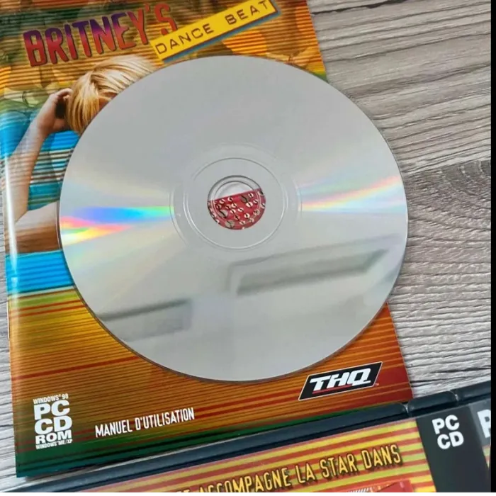 Britney’s Dance Beat PC – Version FR, Avec Notice, Très Bon État, Envoi rapide - photo numéro 3