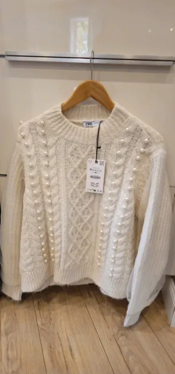 Pull Zara