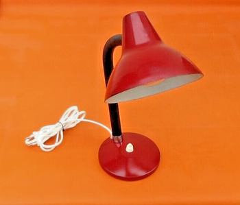 Années 1970  Lampe à poser ou suspendre Tige articulée / Abat-jour orientable