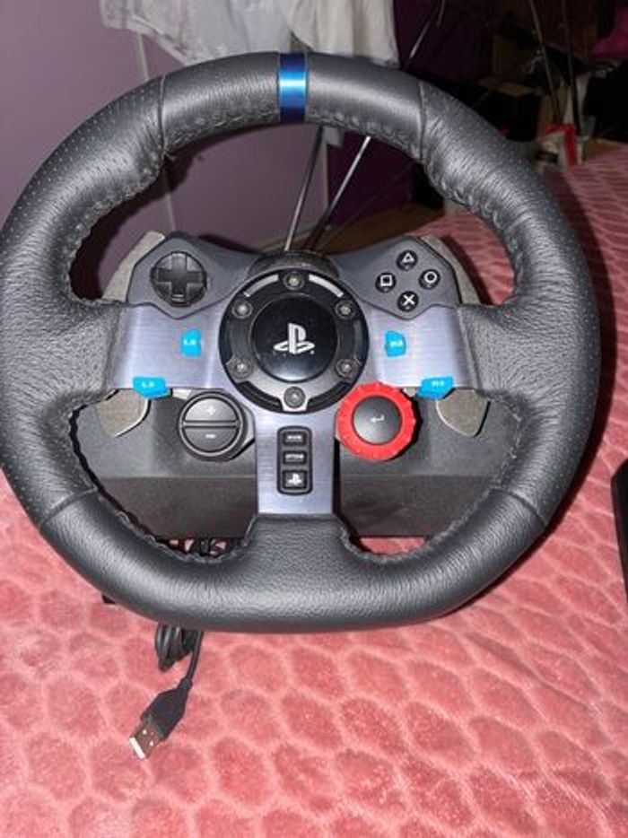 Volant et pédales - photo numéro 2