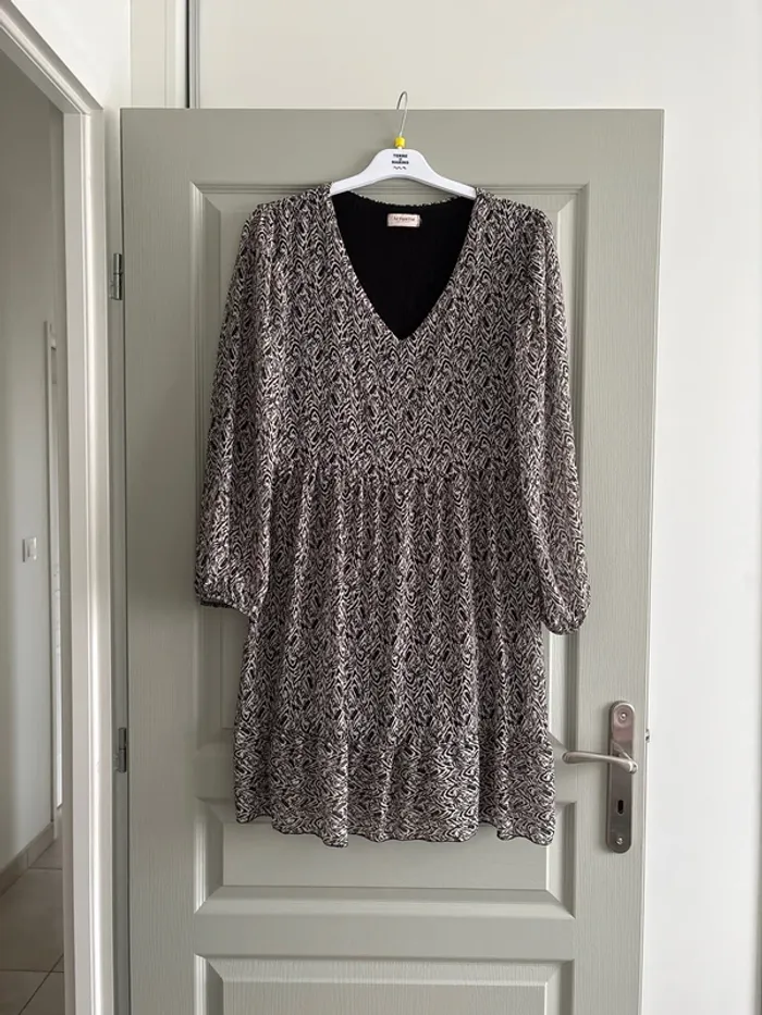 Robe col V