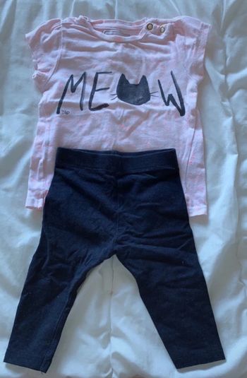 Ensemble bébé fille 6 mois – Tee-shirt + Leggings coordonnés – doux & pratique