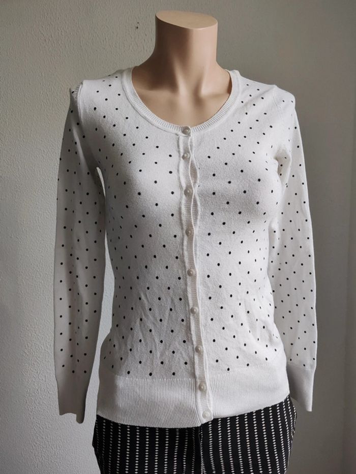 Gilet à pois blanc et noir - photo numéro 4