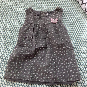Petite robe taille 62
