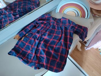 Robe à carreaux bleue et rouge 18 mois Petit Bateau