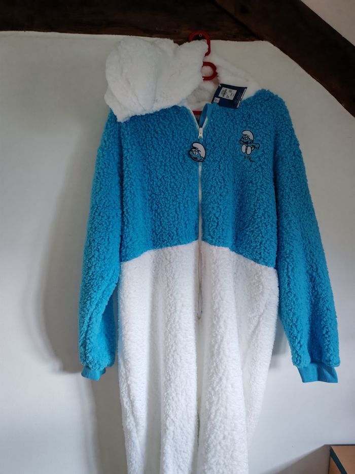 Combinaison schtroumpf neuve